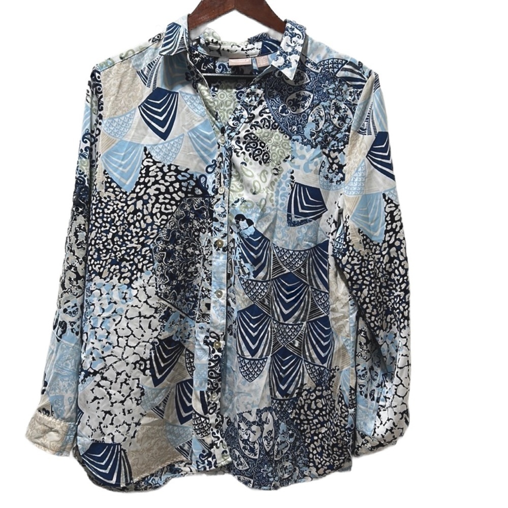 Chico’s blue&green abstract design blouse size size 2 GUC..